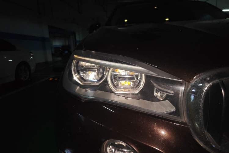 Used BMW X5 2013 xDrive35i Leading Model Right Front Headlight