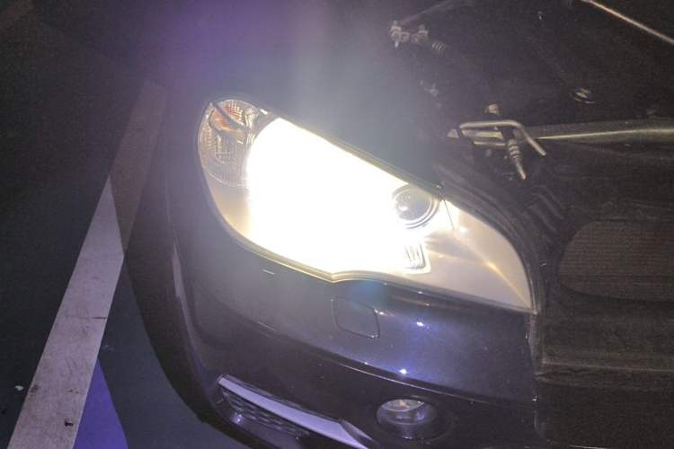 Used BMW X5 2013 xDrive35i Leading Model Right Front Headlight