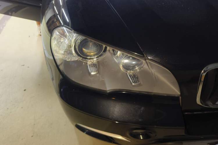 Used BMW X5 2013 xDrive35i U.S. specification Right Front Headlight