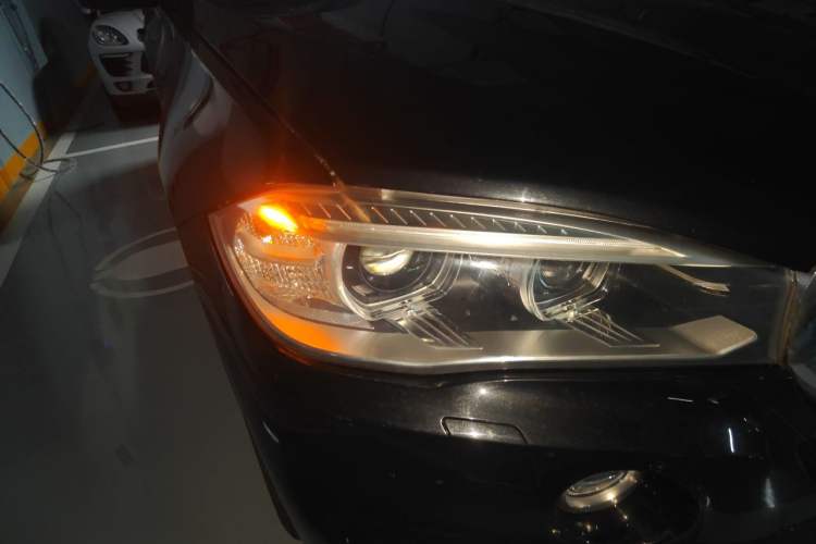 Used BMW X5 2013 xDrive35i Luxury Edition Right Front Headlight