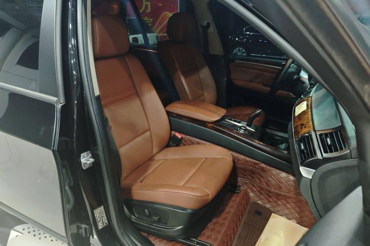 Used BMW X5 2013 xDrive35i U.S. specification Right Front Seat