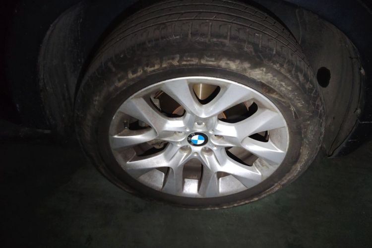 Used BMW X5 2013 xDrive35i Middle East version Right Front Wheel Hub
