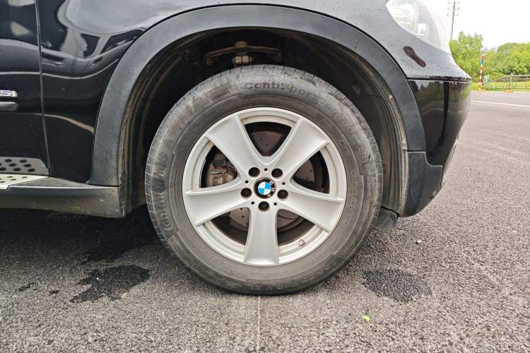 Used BMW X5 2013 xDrive35i Leading Model Right Front Wheel Hub