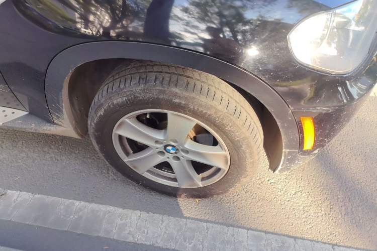 Used BMW X5 2013 xDrive35i U.S. specification Right Front Wheel Hub
