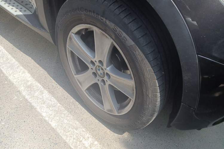 Used BMW X5 2013 xDrive35i Leading Model Right Front Wheel Hub