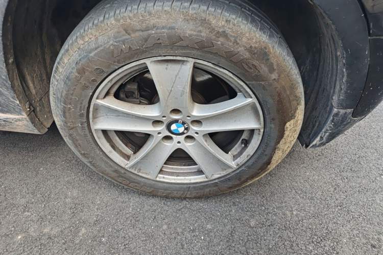 Used BMW X5 2013 xDrive35i Leading Model Right Front Wheel Hub