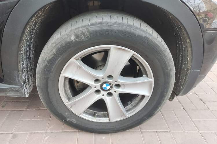 Used BMW X5 2013 xDrive35i Leading Model Right Front Wheel Hub