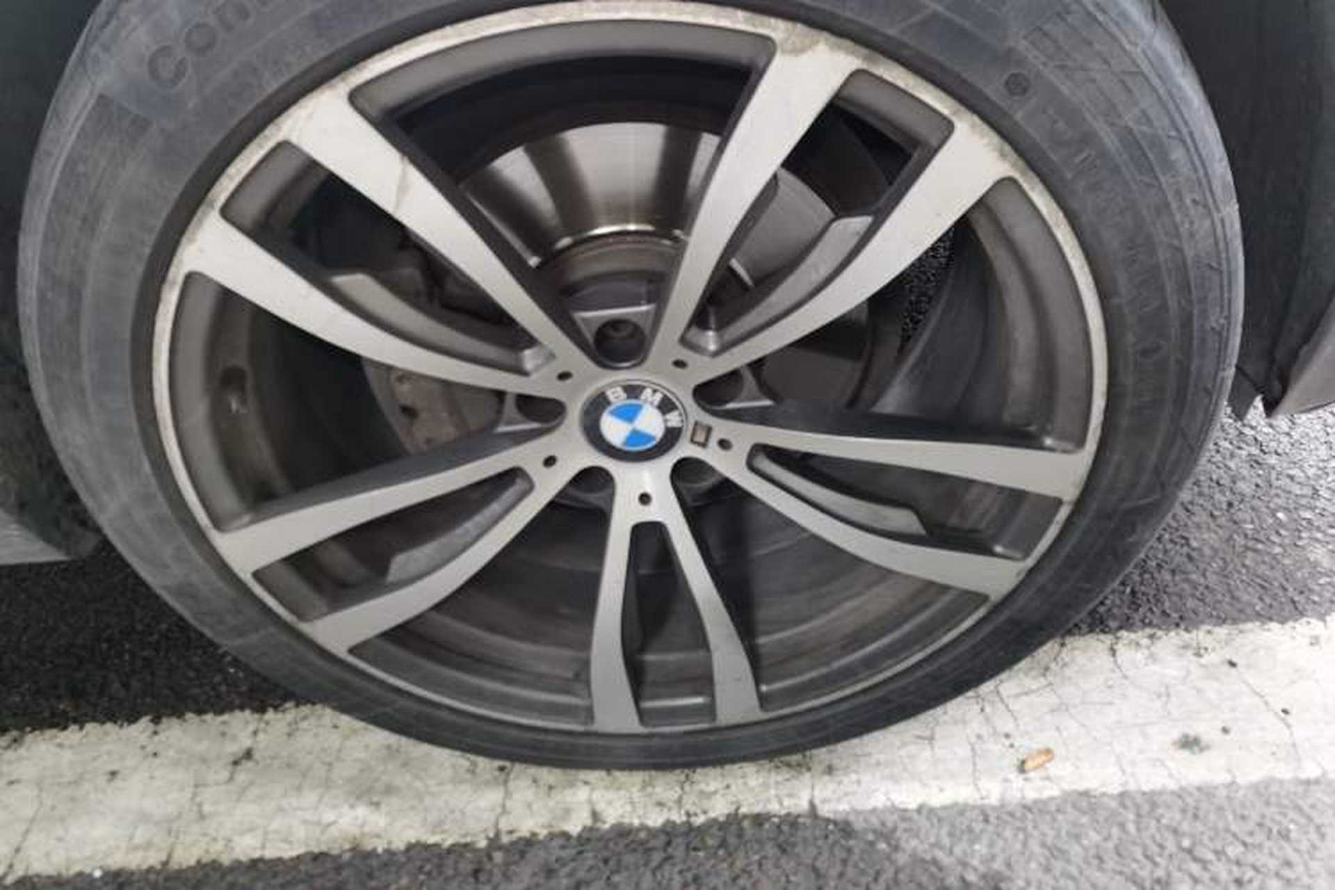 Used BMW X5 2013 xDrive35i Luxury Model Right Front Wheel Hub