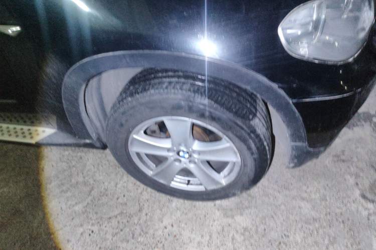 Used BMW X5 2013 xDrive35i Leading Model Right Front Wheel Hub