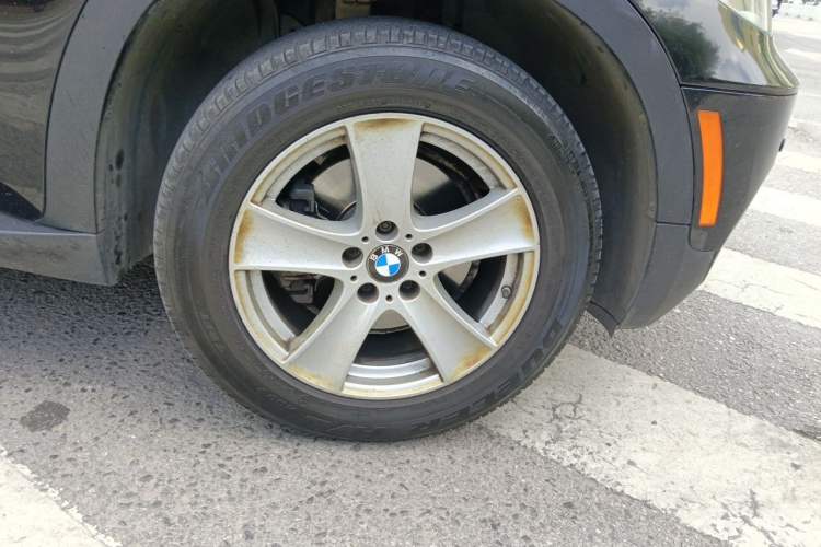 Used BMW X5 2013 xDrive35i Leading Model Right Front Wheel Hub