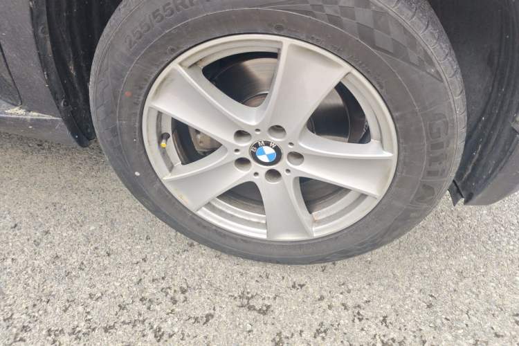 Used BMW X5 2013 xDrive35i Leading Model Right Front Wheel Hub