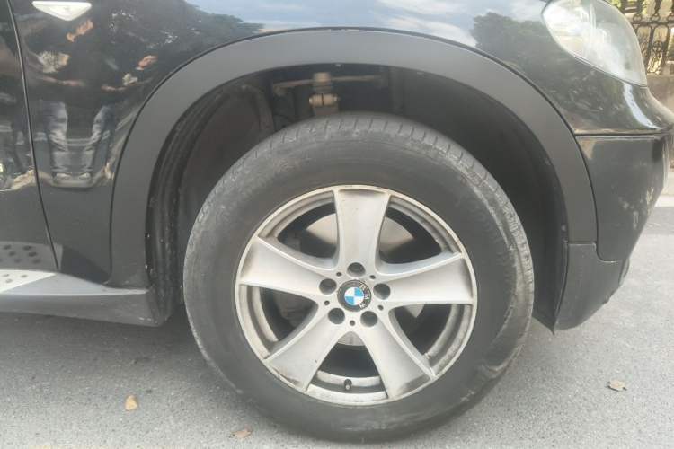 Used BMW X5 2013 xDrive35i Leading Model Right Front Wheel Hub