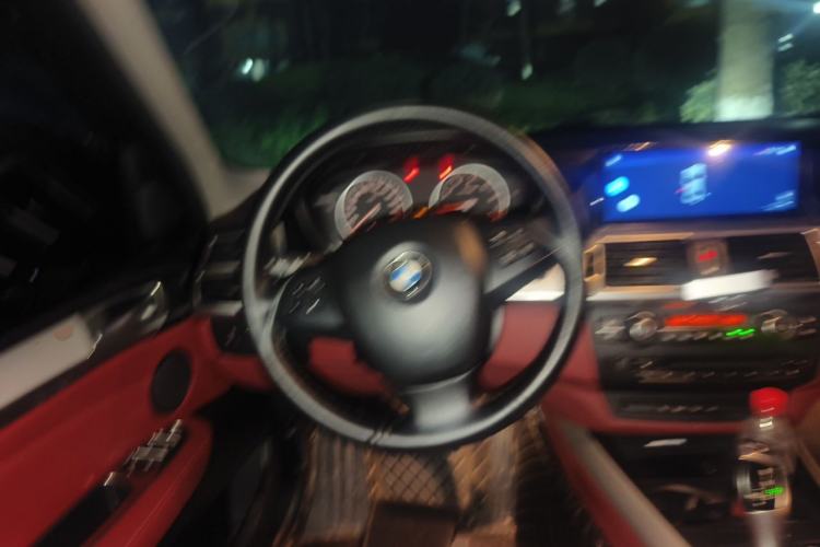 Used BMW X5 2013 xDrive35i Leading Model Steering Wheel