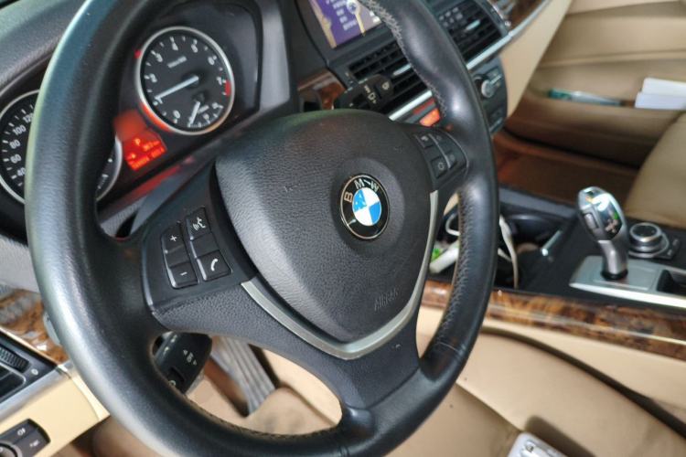Used BMW X5 2013 xDrive35i Leading Model Steering Wheel