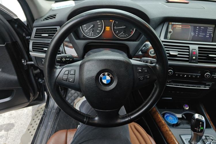 Used BMW X5 2013 xDrive35i U.S. specification Steering Wheel