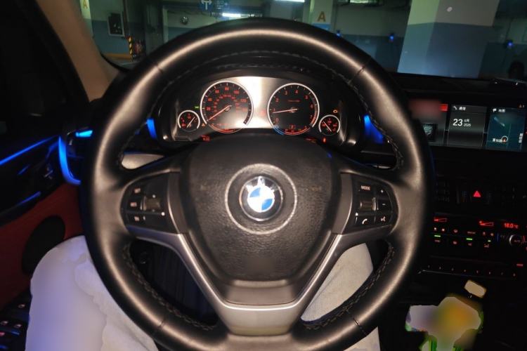 Used BMW X5 2013 xDrive35i Luxury Edition Steering Wheel