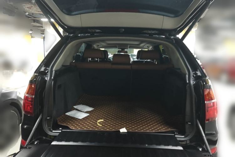 Used BMW X5  Trunk