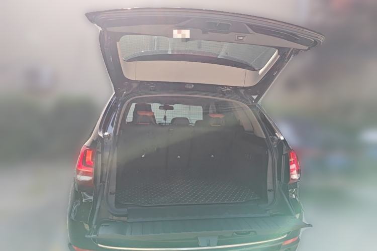 Used BMW X5 2013 xDrive35i U.S. specification Trunk