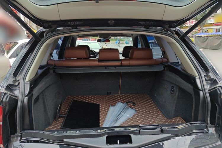Used BMW X5 2013 xDrive35i U.S. specification Trunk