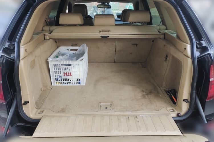 Used BMW X5 2013 xDrive35i Leading Model Trunk