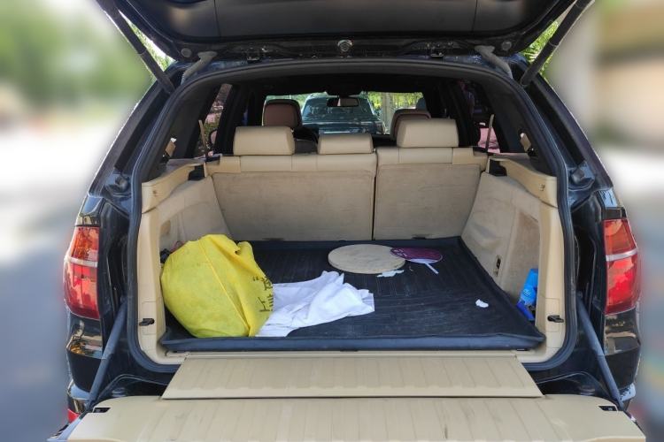 Used BMW X5 2013 xDrive35i Leading Model Trunk