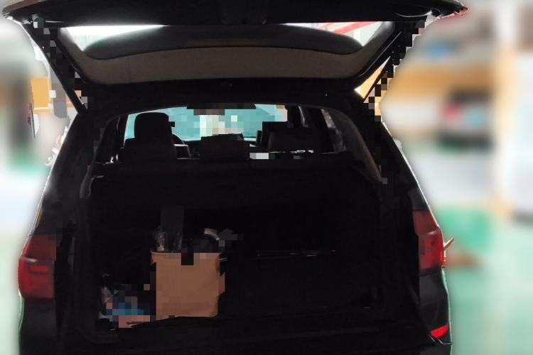 Used BMW X5  Trunk
