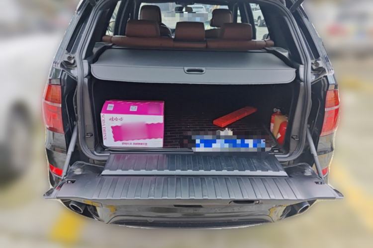 Used BMW X5 2013 xDrive35i Luxury Edition Trunk