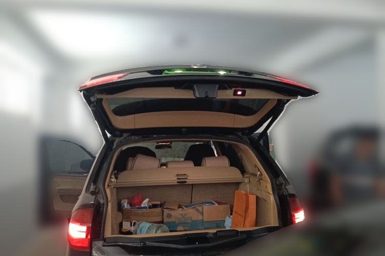 Used BMW X5 2013 xDrive35i Luxury Model Trunk