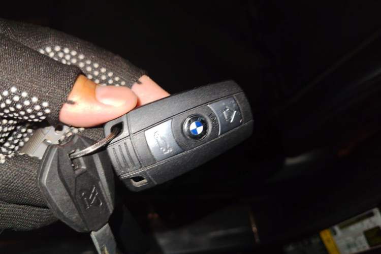 Used BMW X5 2013 xDrive35i Middle East version Vehicle Key