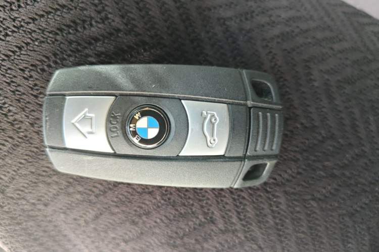 Used BMW X5  Vehicle Key
