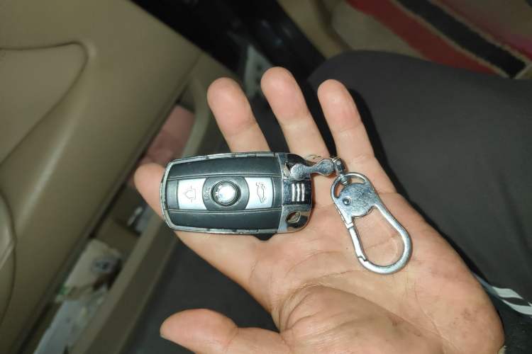 Used BMW X5 2013 xDrive35i Luxury Model Vehicle Key