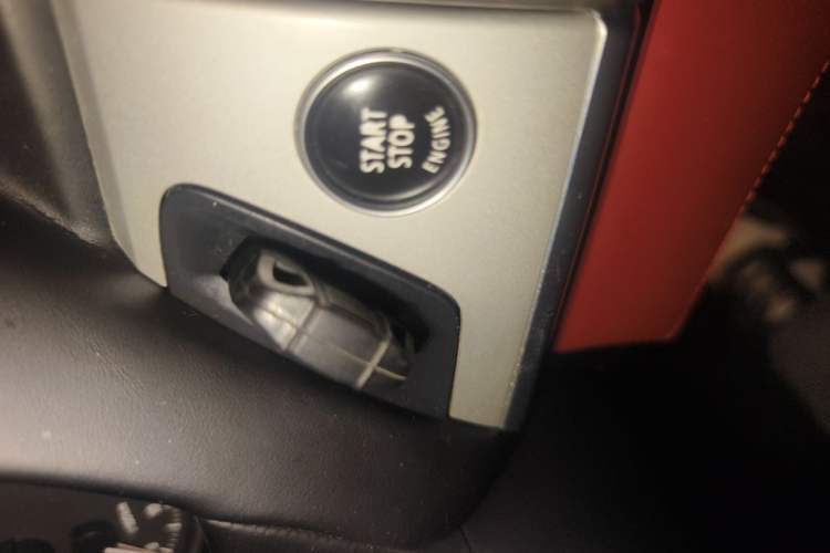 Used BMW X5 2013 xDrive35i Leading Model Vehicle Key
