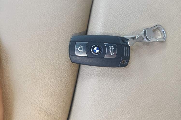 Used BMW X5 2013 xDrive35i Luxury Edition Vehicle Key