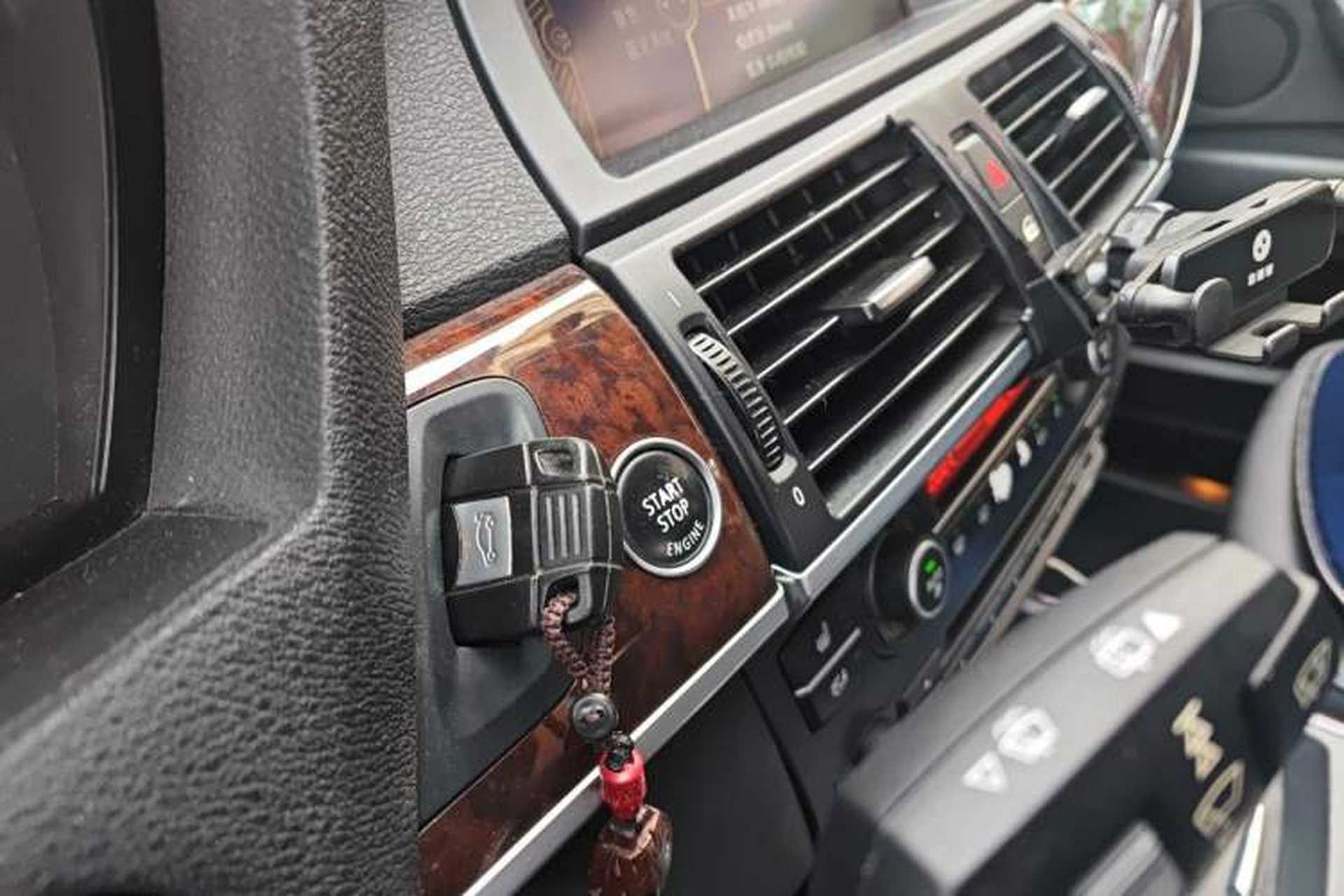 Used BMW X5 2013 xDrive35i U.S. specification Vehicle Key
