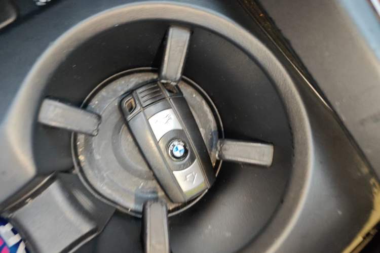 Used BMW X5 2013 xDrive35i U.S. specification Vehicle Key