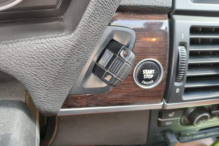 Used BMW X5 2013 xDrive35i Leading Model Vehicle Key