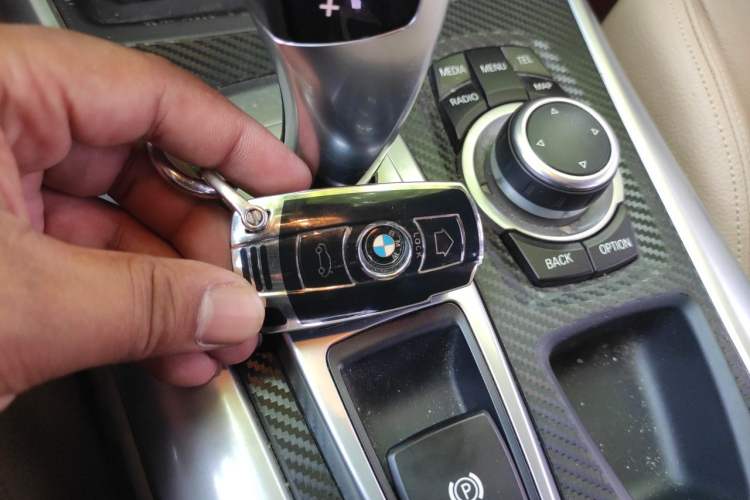 Used BMW X5 2013 xDrive35i Leading Model Vehicle Key