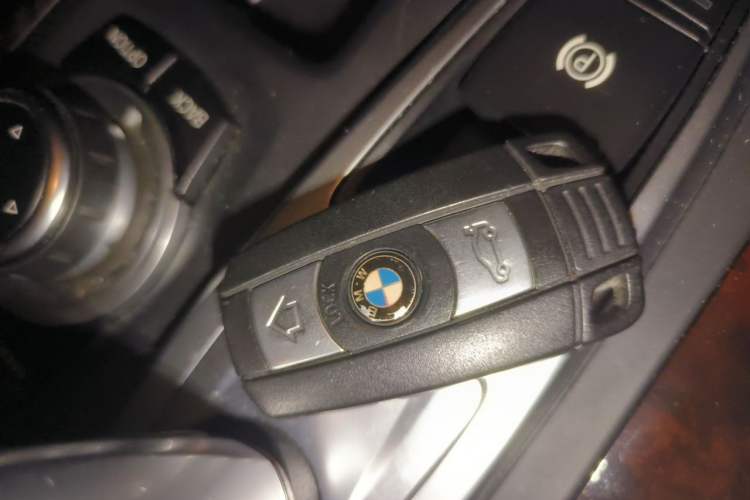 Used BMW X5 2013 xDrive35i U.S. specification Vehicle Key