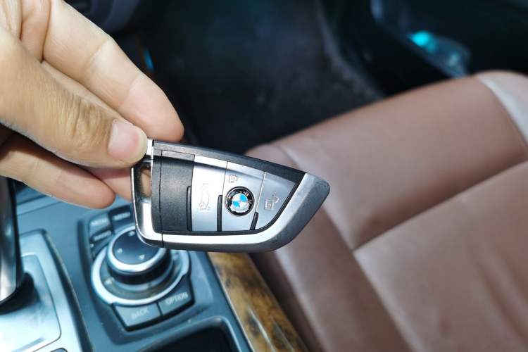 Used BMW X5 2013 xDrive35i Luxury Model Vehicle Key