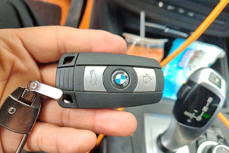 Used BMW X5  Vehicle Key