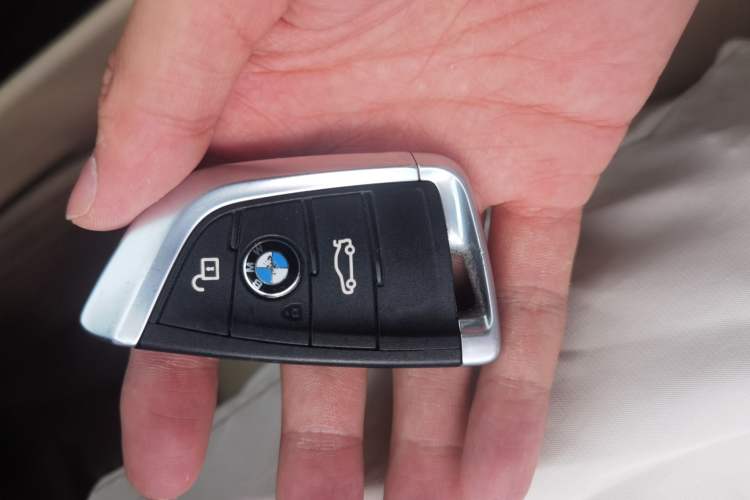 Used BMW X5 2013 xDrive35i Luxury Edition Vehicle Key