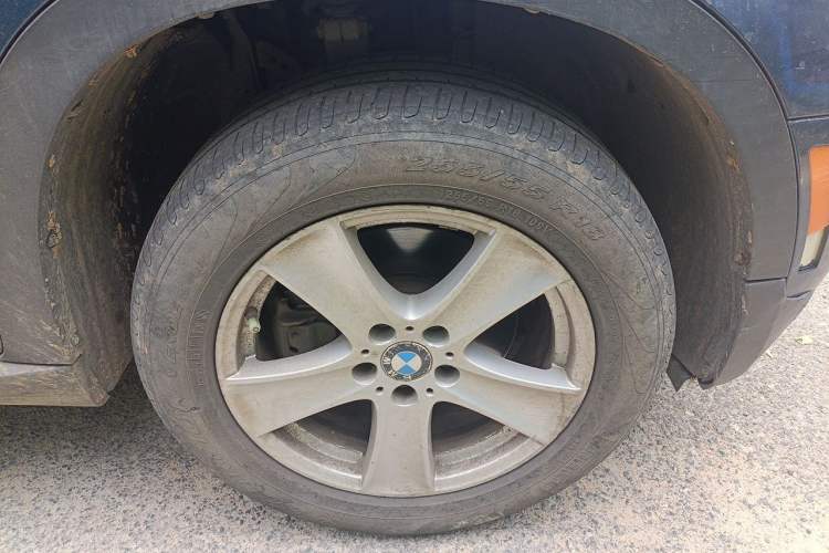 Used BMW X5 2013 xDrive35i Leading Model Right Front Wheel Hub