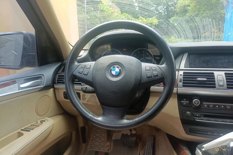 Used BMW X5 2013 xDrive35i Leading Model Steering Wheel