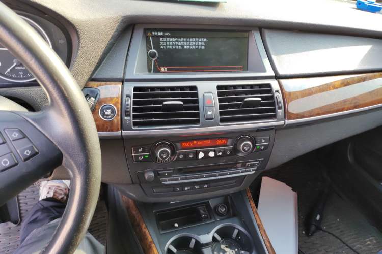 Used BMW X5 2013 xDrive35i Leading Model Audio And AC Panel