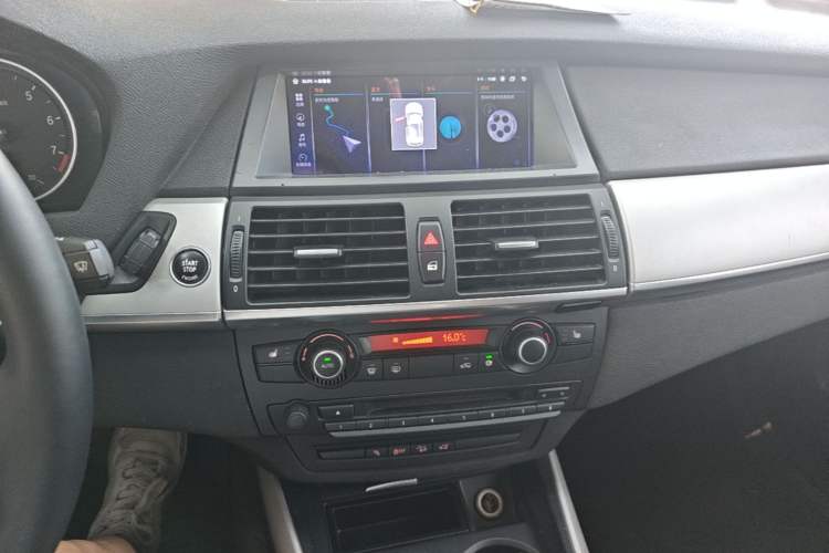 Used BMW X5  Audio And AC Panel