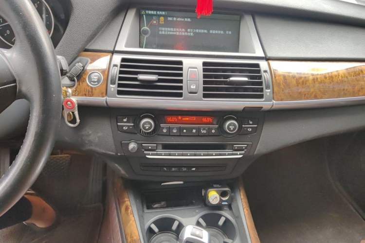 Used BMW X5 2013 xDrive35i Luxury Model Audio And AC Panel