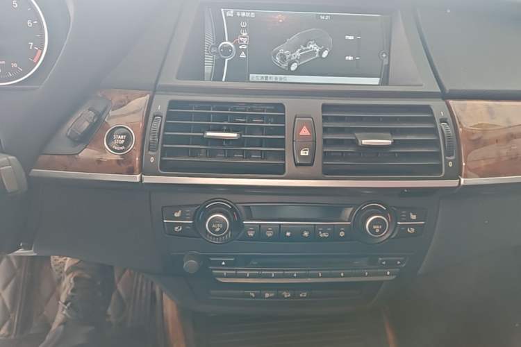 Used BMW X5 2013 xDrive35i Leading Model Audio And AC Panel