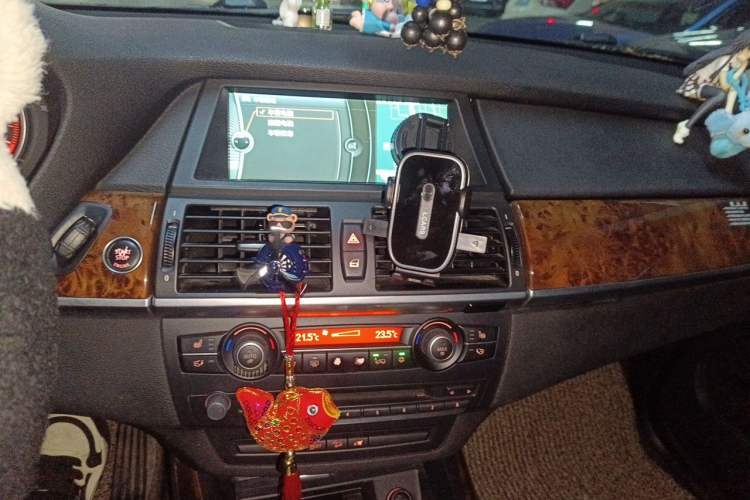 Used BMW X5 2013 xDrive35i Luxury Edition Audio And AC Panel