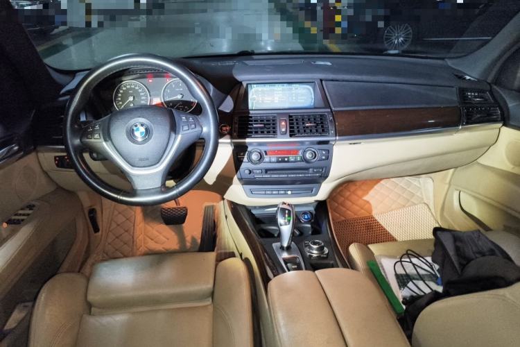 Used BMW X5 2013 xDrive35i Luxury Edition Center Console