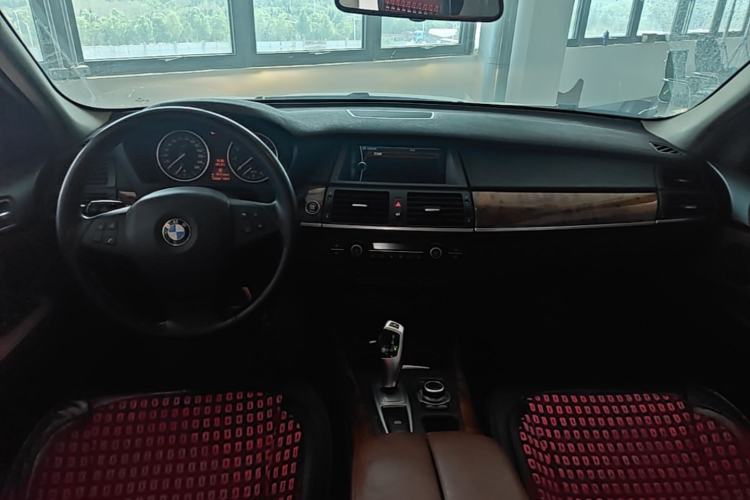 Used BMW X5 2013 xDrive35i Leading Model Center Console